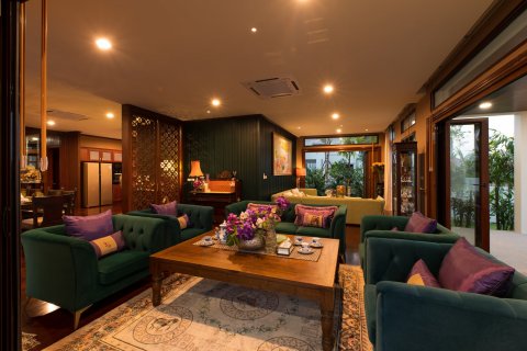 Villa à Saraphi, Thaïlande 5 chambres № 133914