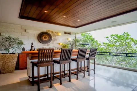 Chalet de 5 dormitorios en Rawai, Tailandia № 190571 - foto 17