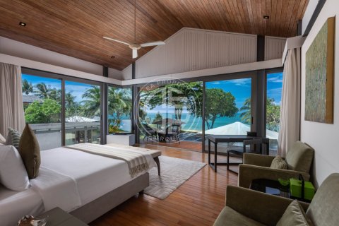 Chalet de 6 dormitorios en Phang Nga, Tailandia № 190573 - foto 14