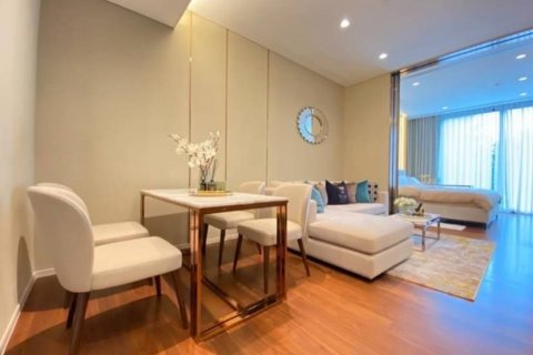 Condominio de 1 dormitorio en Pathum Wan, Bangkok, Tailandia № 133971 - foto 3