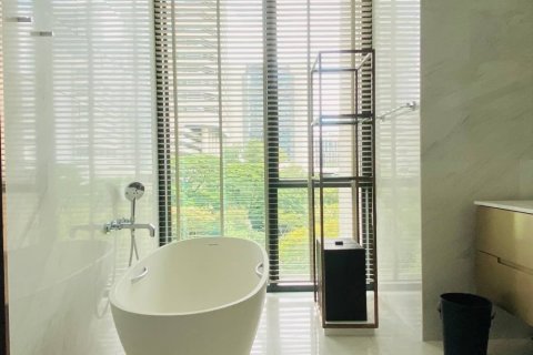 Condominio de 2 dormitorios en Pathum Wan, Bangkok, Tailandia № 133975 - foto 5
