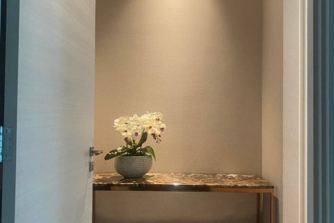 Condominio de 2 dormitorios en Pathum Wan, Bangkok, Tailandia № 133975 - foto 18