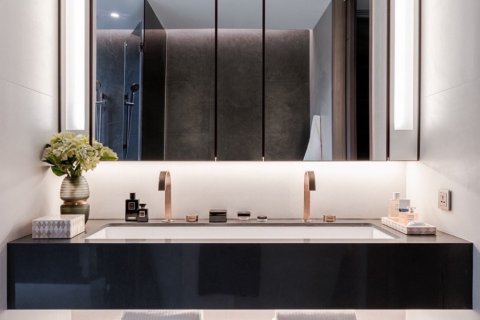 Condominio de 2 dormitorios en Khlong Toei, Bangkok, Tailandia № 133970 - foto 12