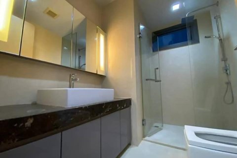 Condominio de 2 dormitorios en Watthana, Bangkok, Tailandia № 133972 - foto 2