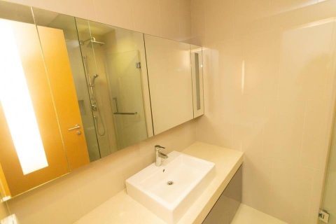 Condominio de 2 dormitorios en Watthana, Bangkok, Tailandia № 133972 - foto 19