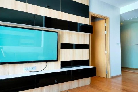 Condominio de 2 dormitorios en Watthana, Bangkok, Tailandia № 133972 - foto 8