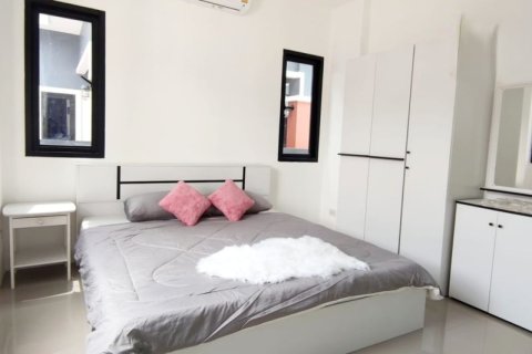 Casa de 2 dormitorios en Pattaya, Tailandia № 157655 - foto 2