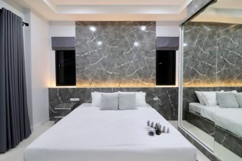 Casa de 3 dormitorios en Pattaya, Tailandia № 157657 - foto 6