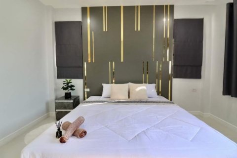Casa de 3 dormitorios en Pattaya, Tailandia № 157657 - foto 7