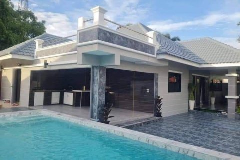 Casa de 3 dormitorios en Pattaya, Tailandia № 157652
