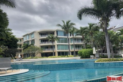 Apartment in Hua Hin, Thailand 3 bedrooms № 194158