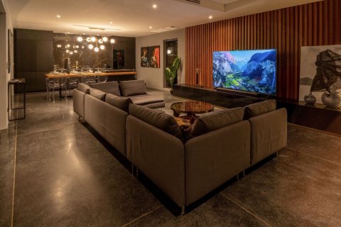 Chalet de 5 dormitorios en Phuket, Tailandia № 163211 - foto 8