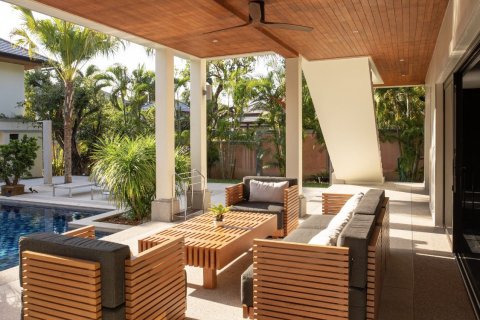 Chalet de 5 dormitorios en Phuket, Tailandia № 163211 - foto 11