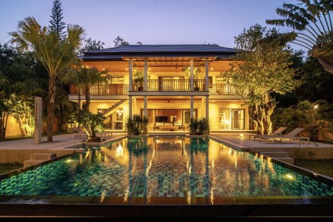 Chalet de 5 dormitorios en Phuket, Tailandia № 163211