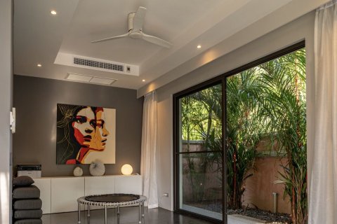 Chalet de 5 dormitorios en Phuket, Tailandia № 163211 - foto 12
