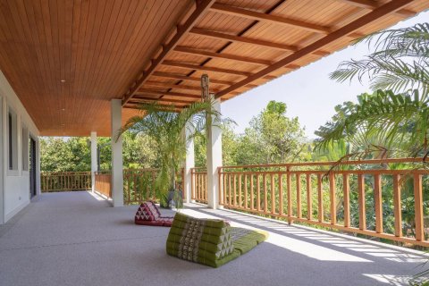 Chalet de 5 dormitorios en Phuket, Tailandia № 163211 - foto 13