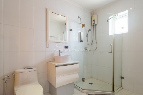 Casa de 8 dormitorios en Bang Lamung, Tailandia № 134770 - foto 25