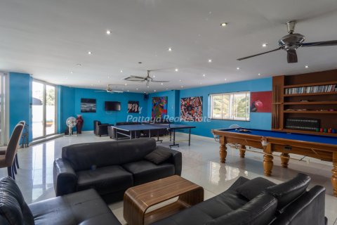 Casa de 8 dormitorios en Bang Lamung, Tailandia № 134770 - foto 27