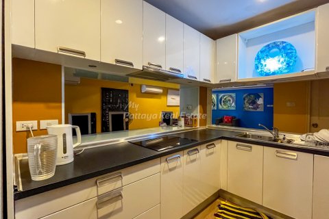Casa de 8 dormitorios en Bang Lamung, Tailandia № 134770 - foto 21