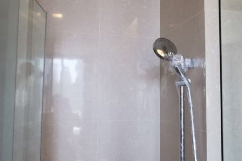 Condominio de 1 dormitorio en Bangkok, Tailandia № 143671 - foto 4