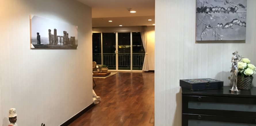 Condominio de 3 dormitorios en Bangkok, Tailandia № 143674