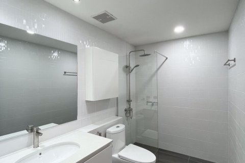 Eigentumswohnung in Watthana, Bangkok, Thailand, 3 Schlafzimmer  № 70797 - Foto 7