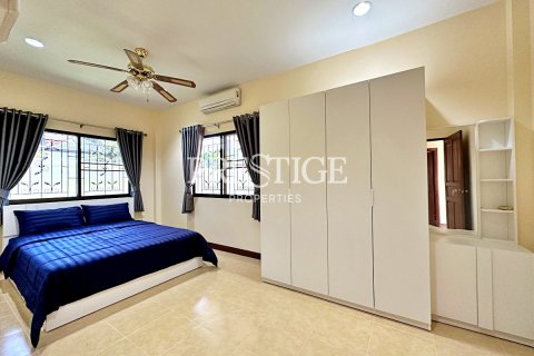 House in Pattaya, Thailand 3 bedrooms № 198640 - photo 7