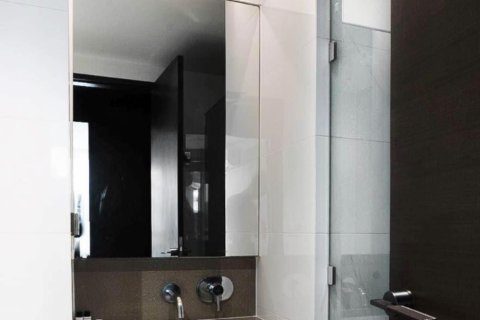 Condominio de 2 dormitorios en Ratchathewi, Bangkok, Tailandia № 133787 - foto 13