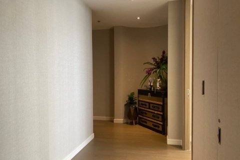Condominio de 4 dormitorios en Pathum Wan, Bangkok, Tailandia № 133786 - foto 10