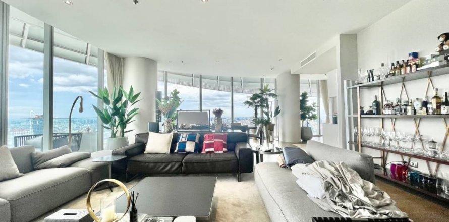 Condominio de 4 dormitorios en Pathum Wan, Bangkok, Tailandia № 133786