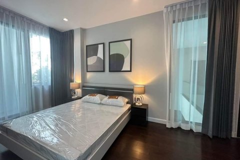 Chalet de 4 dormitorios en Bangkok, Tailandia № 133784 - foto 14