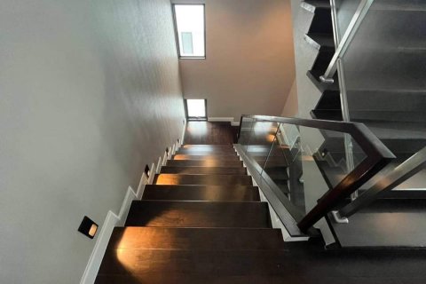 Chalet de 4 dormitorios en Bangkok, Tailandia № 133784 - foto 6