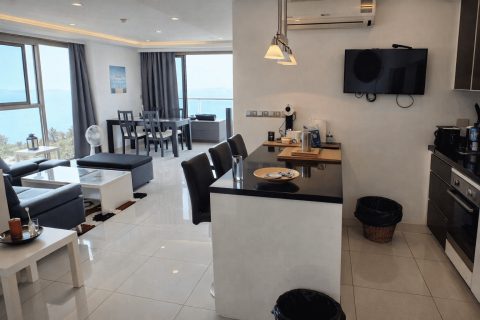 Condominio de 2 dormitorios en Chon Buri, Tailandia № 163921 - foto 15