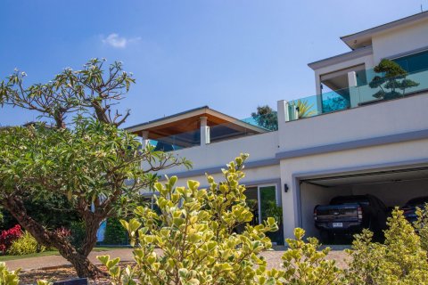 Casa de 7 dormitorios en Pattaya, Tailandia № 163919 - foto 8