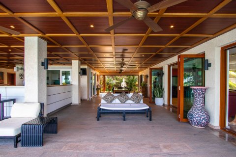Casa de 7 dormitorios en Pattaya, Tailandia № 163919 - foto 19