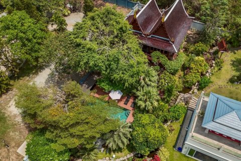 Casa de 7 dormitorios en Pattaya, Tailandia № 163919 - foto 7