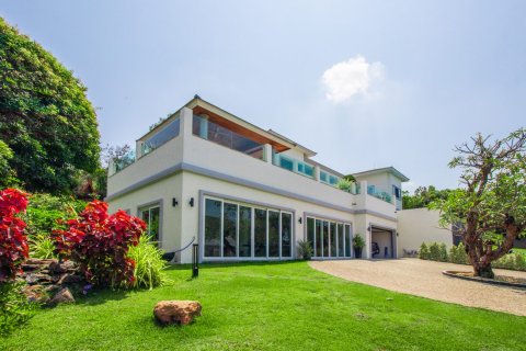 Casa de 7 dormitorios en Pattaya, Tailandia № 163919 - foto 9
