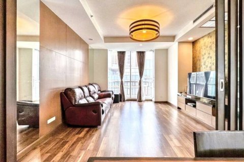Condo in Bangkok, Thailand, 2 bedrooms  № 119101