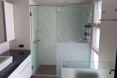 Condominio de 3 dormitorios en Watthana, Bangkok, Tailandia № 47960 - foto 23