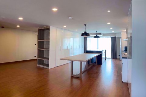 Condominio de 3 dormitorios en Watthana, Bangkok, Tailandia № 47960 - foto 10