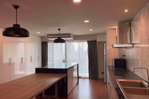 Condominio de 3 dormitorios en Watthana, Bangkok, Tailandia № 47960 - foto 11