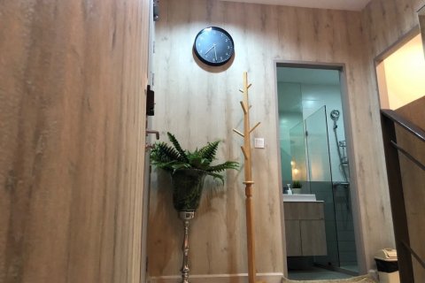 Condominio de 2 dormitorios en Bangkok, Tailandia № 69927 - foto 9