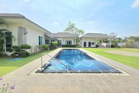 Villa à Pattaya, Thaïlande 3 chambres № 198748