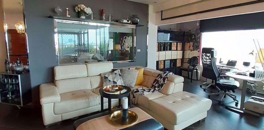 Duplex in Bang Na, Bangkok, Thailand 5 bedrooms № 47672