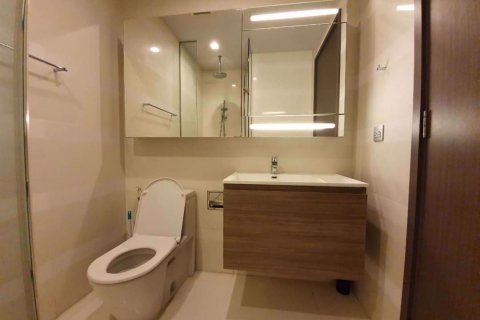 Condominio de 1 dormitorio en Khlong Toei, Bangkok, Tailandia № 47671 - foto 8