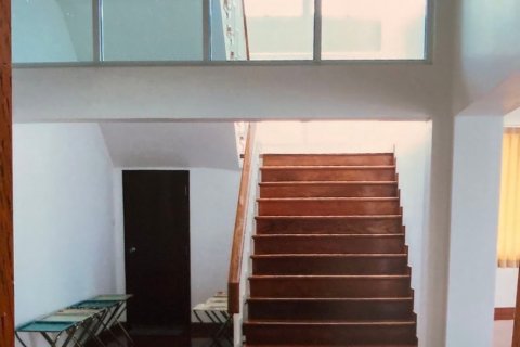 Haus in Watthana, Bangkok, Thailand 5 Schlafzimmer № 47674 - Foto 7
