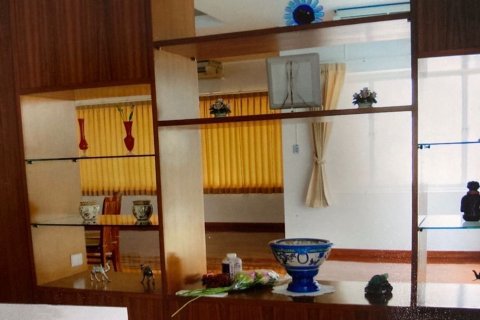 Haus in Watthana, Bangkok, Thailand 5 Schlafzimmer № 47674 - Foto 6