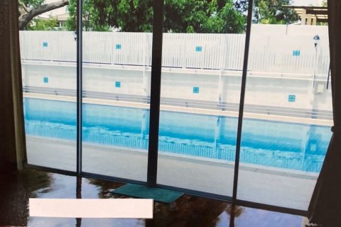 Haus in Watthana, Bangkok, Thailand 5 Schlafzimmer № 47674 - Foto 4