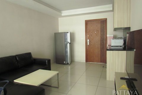 Condominio de 1 dormitorio en Jomtien Beach, Pattaya, Tailandia № 204217 - foto 2