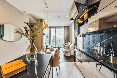 Condominio de 2 dormitorios en Khlong Toei, Bangkok, Tailandia № 153956